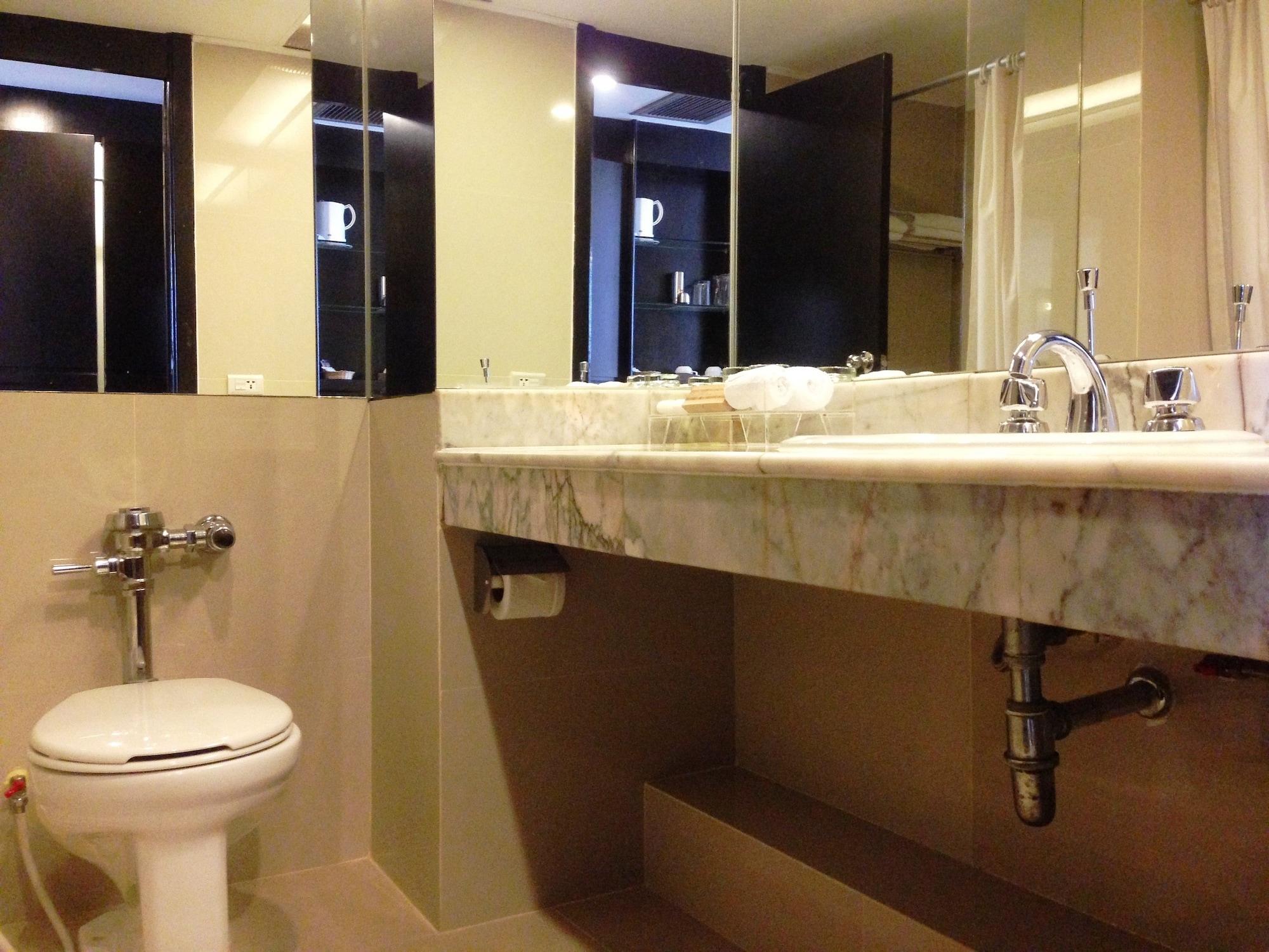 The City Hotel Sriracha By Bbh Japan Si Racha Ngoại thất bức ảnh