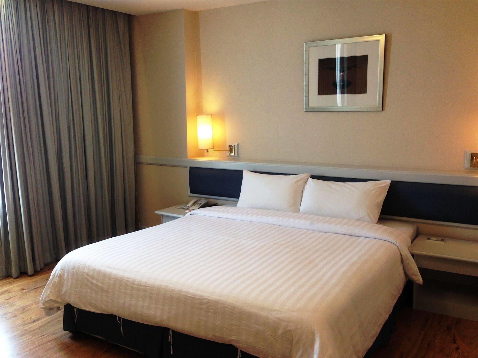 The City Hotel Sriracha By Bbh Japan Si Racha Ngoại thất bức ảnh